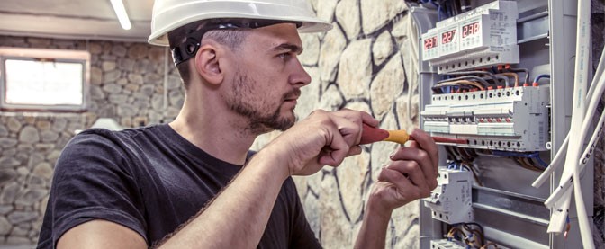 Electricite Intervention : Urgence, Sécurité & Réparation Rapide en Suisse (24h/24)