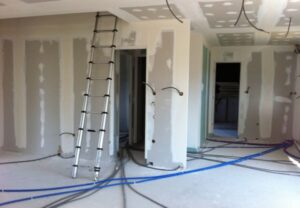 Rénovation électrique complète en Suisse – avant et après